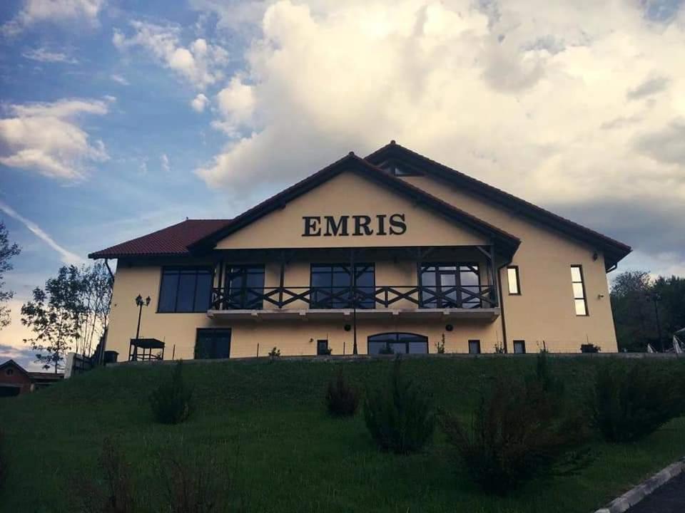 Pensiunea Emris Spatac Exterior photo